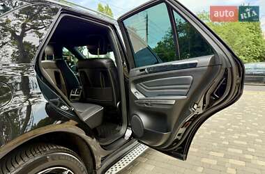 Внедорожник / Кроссовер Mercedes-Benz M-Class 2011 в 