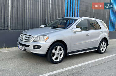 Внедорожник / Кроссовер Mercedes-Benz M-Class 2007 в 