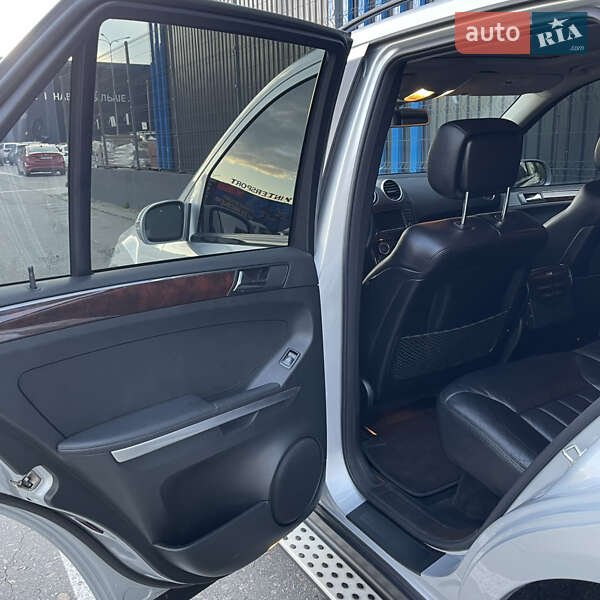 Внедорожник / Кроссовер Mercedes-Benz M-Class 2007 в Киеве