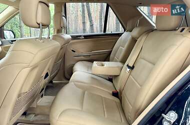 Позашляховик / Кросовер Mercedes-Benz M-Class 2010 в 