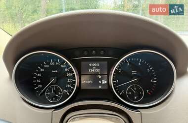 Позашляховик / Кросовер Mercedes-Benz M-Class 2010 в 