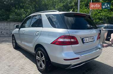 Внедорожник / Кроссовер Mercedes-Benz M-Class 2012 в 