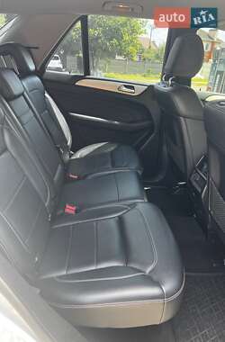 Внедорожник / Кроссовер Mercedes-Benz M-Class 2012 в 