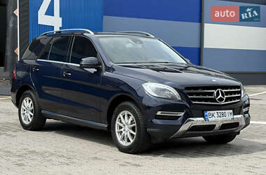 Позашляховик / Кросовер Mercedes-Benz M-Class 2014 в 