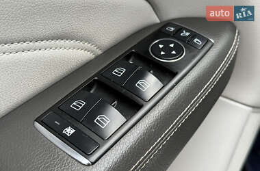Позашляховик / Кросовер Mercedes-Benz M-Class 2014 в 