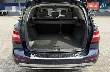 Позашляховик / Кросовер Mercedes-Benz M-Class 2014 в 