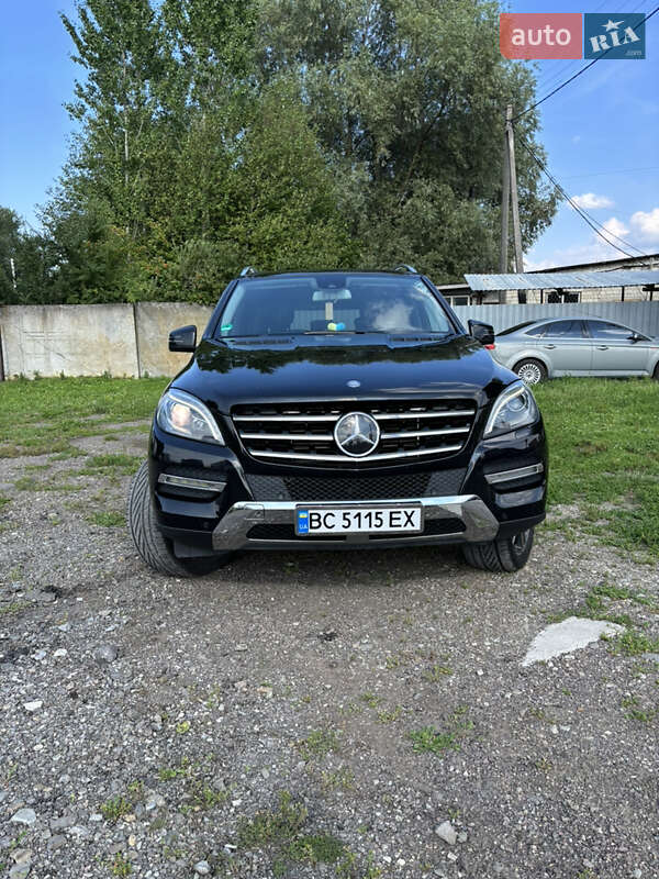 Внедорожник / Кроссовер Mercedes-Benz M-Class 2015 в Жидачове