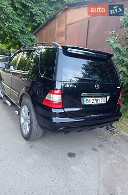 Внедорожник / Кроссовер Mercedes-Benz M-Class 2002 в 