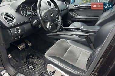 Внедорожник / Кроссовер Mercedes-Benz M-Class 2010 в 