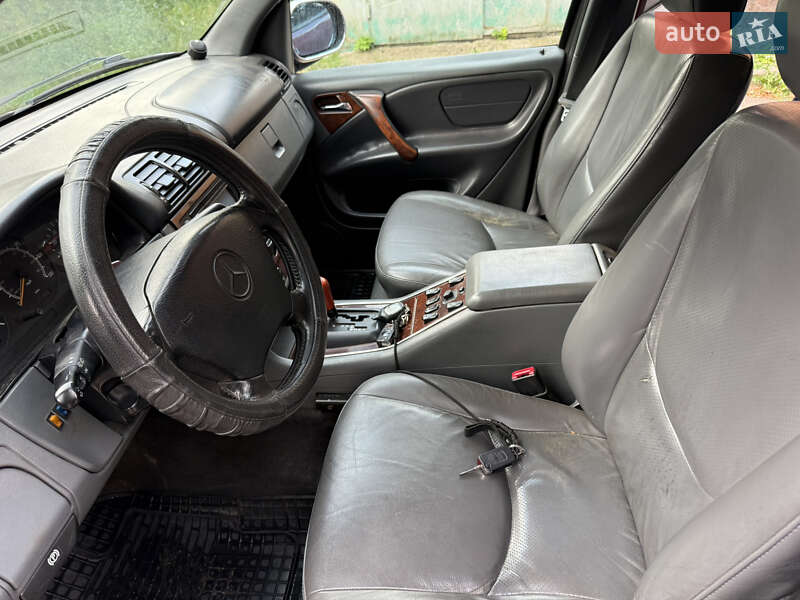 Внедорожник / Кроссовер Mercedes-Benz M-Class 1998 в Чугуеве
