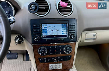 Внедорожник / Кроссовер Mercedes-Benz M-Class 2006 в 