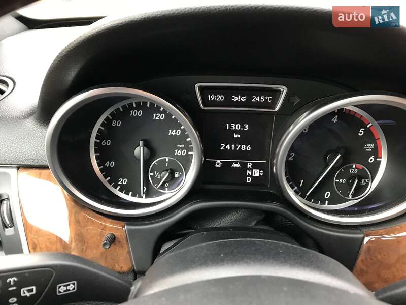 Внедорожник / Кроссовер Mercedes-Benz M-Class 2012 в Ивано-Франковске фото 4 Внедорожник / Кроссовер Mercedes-Benz M-Class 2012 в Ивано-Франковске