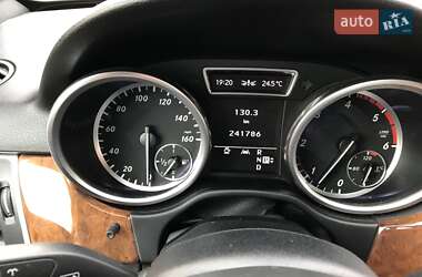 Внедорожник / Кроссовер Mercedes-Benz M-Class 2012 в 