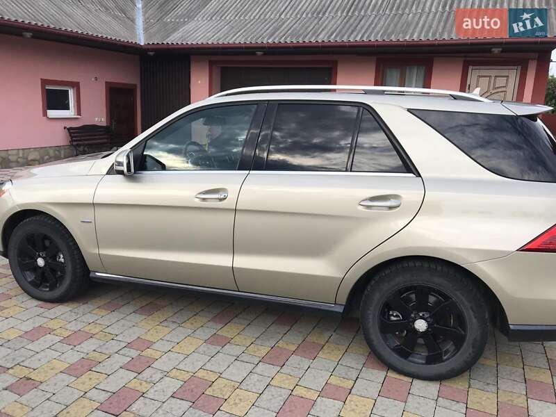 Внедорожник / Кроссовер Mercedes-Benz M-Class 2012 в Ивано-Франковске фото 7 Внедорожник / Кроссовер Mercedes-Benz M-Class 2012 в Ивано-Франковске