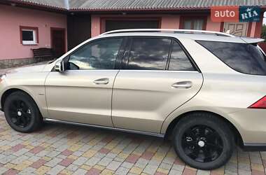 Внедорожник / Кроссовер Mercedes-Benz M-Class 2012 в 