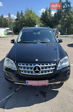 Внедорожник / Кроссовер Mercedes-Benz M-Class 2011 в 