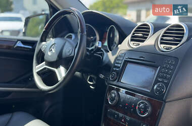 Внедорожник / Кроссовер Mercedes-Benz M-Class 2011 в 