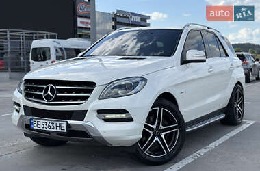 Внедорожник / Кроссовер Mercedes-Benz M-Class 2012 в Киеве