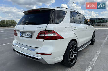 Внедорожник / Кроссовер Mercedes-Benz M-Class 2012 в 
