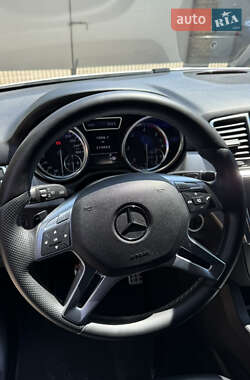 Внедорожник / Кроссовер Mercedes-Benz M-Class 2012 в 