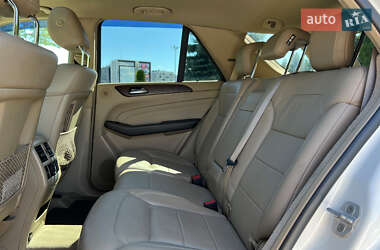 Внедорожник / Кроссовер Mercedes-Benz M-Class 2014 в 