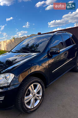 Внедорожник / Кроссовер Mercedes-Benz M-Class 2009 в 