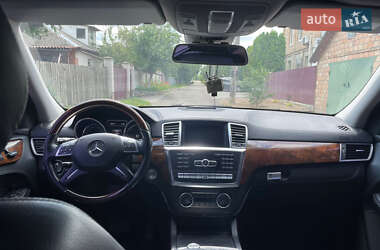 Внедорожник / Кроссовер Mercedes-Benz M-Class 2013 в 