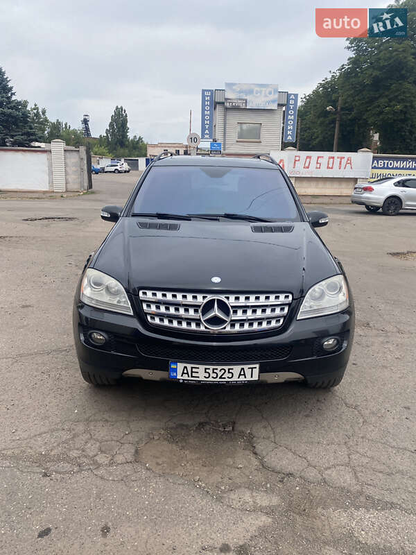Mercedes-Benz M-Class 2008