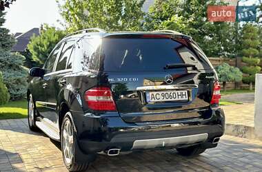 Внедорожник / Кроссовер Mercedes-Benz M-Class 2007 в 