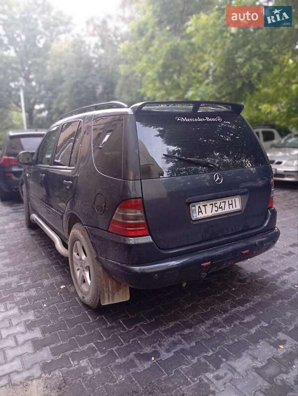 Внедорожник / Кроссовер Mercedes-Benz M-Class 2001 в Ивано-Франковске