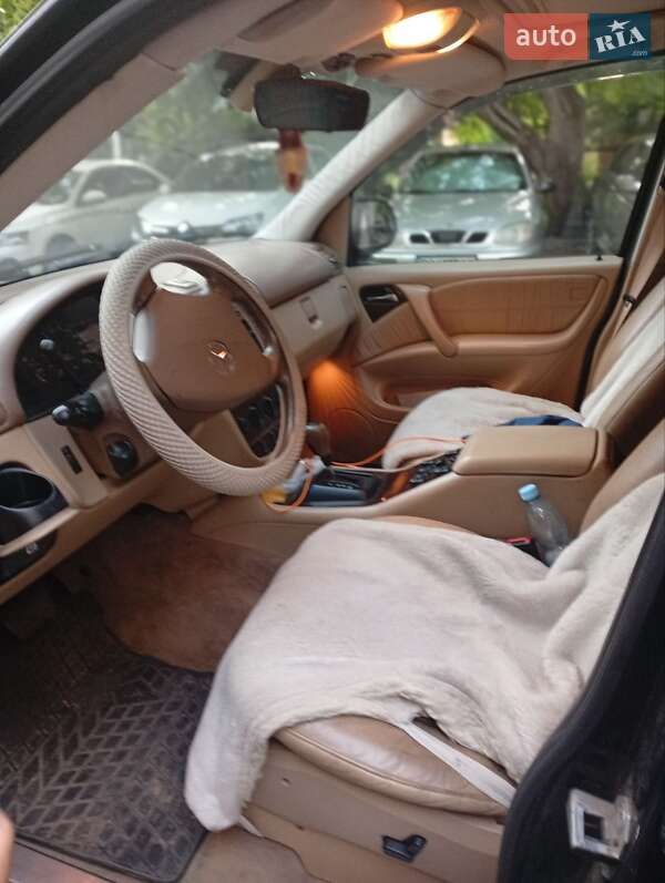Внедорожник / Кроссовер Mercedes-Benz M-Class 2001 в Ивано-Франковске