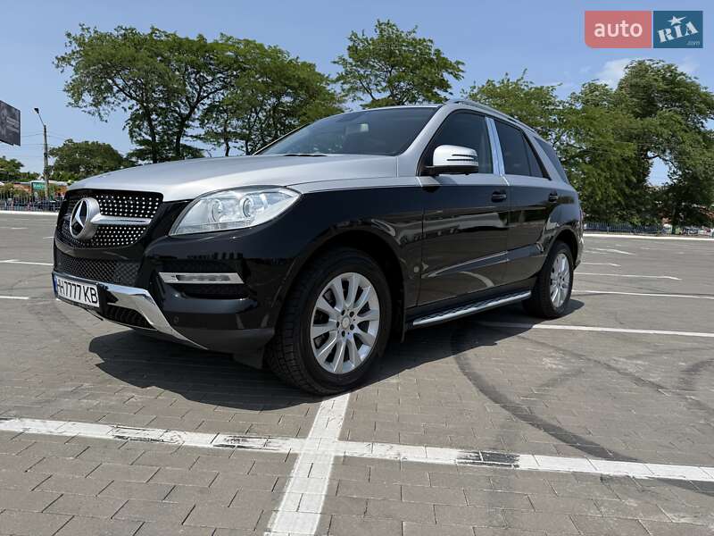 Внедорожник / Кроссовер Mercedes-Benz M-Class 2013 в Одессе