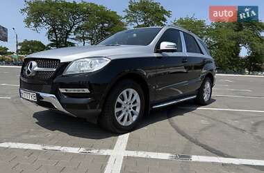 Внедорожник / Кроссовер Mercedes-Benz M-Class 2013 в 