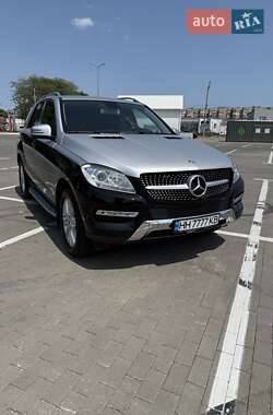 Внедорожник / Кроссовер Mercedes-Benz M-Class 2013 в 