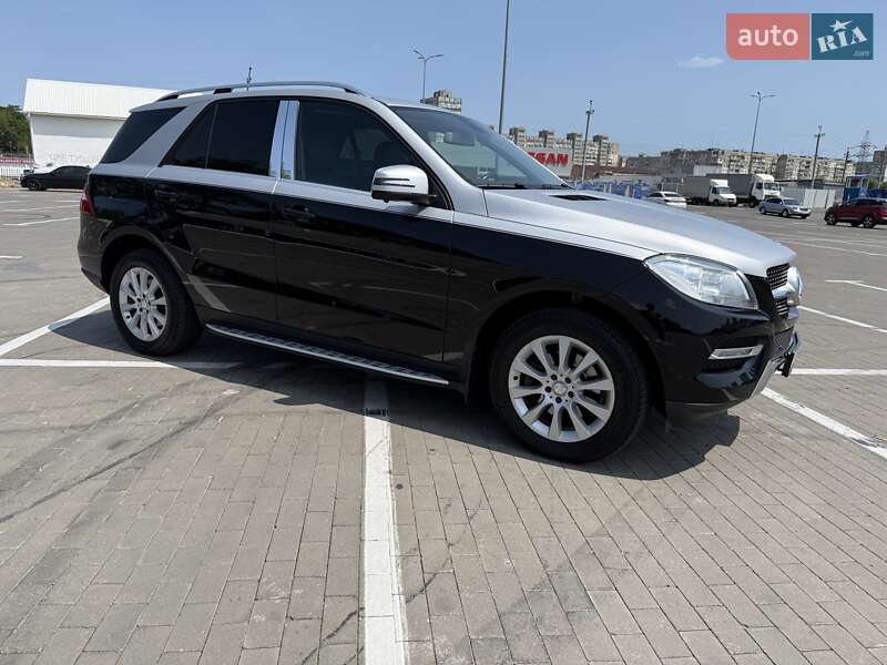 Внедорожник / Кроссовер Mercedes-Benz M-Class 2013 в Одессе