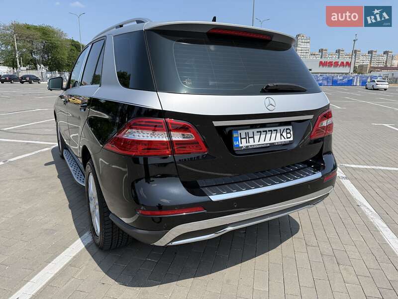 Внедорожник / Кроссовер Mercedes-Benz M-Class 2013 в Одессе