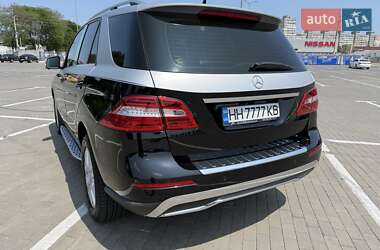Внедорожник / Кроссовер Mercedes-Benz M-Class 2013 в 