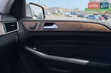 Внедорожник / Кроссовер Mercedes-Benz M-Class 2013 в 