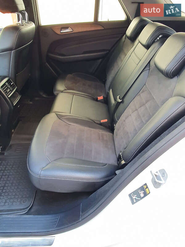 Внедорожник / Кроссовер Mercedes-Benz M-Class 2012 в Львове