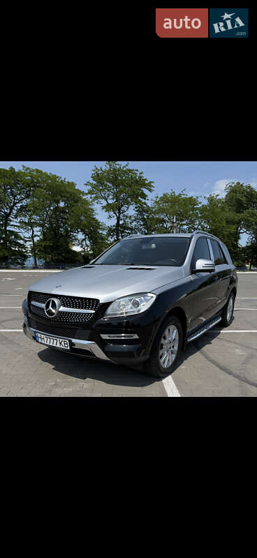 Внедорожник / Кроссовер Mercedes-Benz M-Class 2013 в Одессе