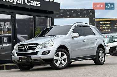 Mercedes-Benz M-Class 2010