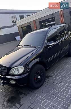 Внедорожник / Кроссовер Mercedes-Benz M-Class 2004 в 