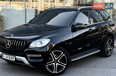 Внедорожник / Кроссовер Mercedes-Benz M-Class 2012 в 