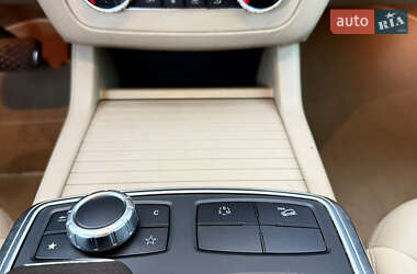 Внедорожник / Кроссовер Mercedes-Benz M-Class 2012 в 