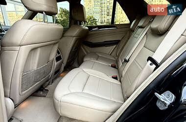 Внедорожник / Кроссовер Mercedes-Benz M-Class 2012 в 