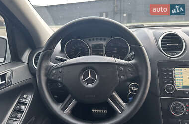 Внедорожник / Кроссовер Mercedes-Benz M-Class 2005 в 