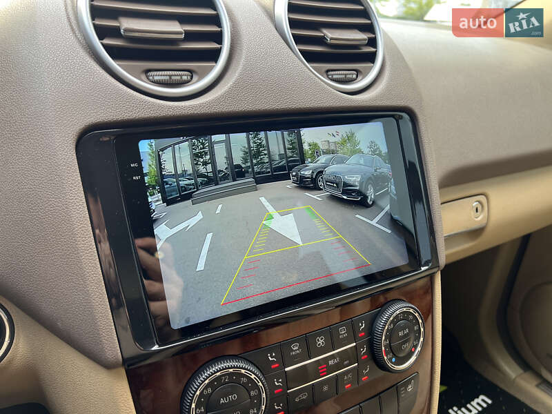 Внедорожник / Кроссовер Mercedes-Benz M-Class 2006 в Киеве