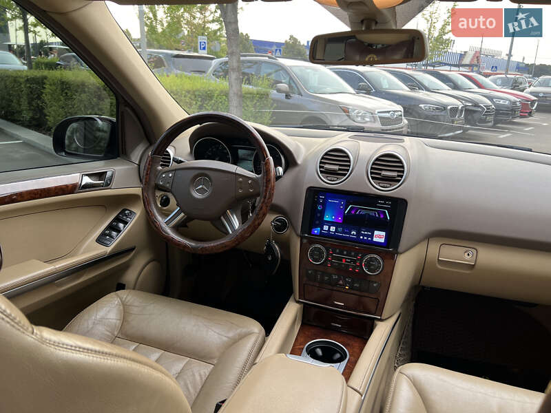 Внедорожник / Кроссовер Mercedes-Benz M-Class 2006 в Киеве