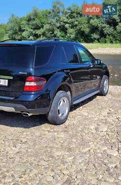 Внедорожник / Кроссовер Mercedes-Benz M-Class 2008 в 