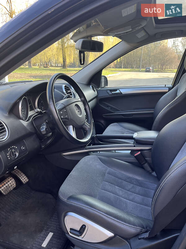 Внедорожник / Кроссовер Mercedes-Benz M-Class 2005 в Ивано-Франковске